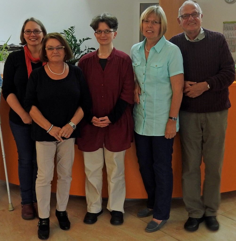 v. l. : Anne Schnütgen (Stadtverwaltung), Monika Göbel-Zenz (Mitglied des AK), Daniela Hütter (neue Gemeindeschwester plus), Helga Schiffer (Sprecherin des AK), Ingo Degner (Vorstandsmitglied des Seniorenbeirates)